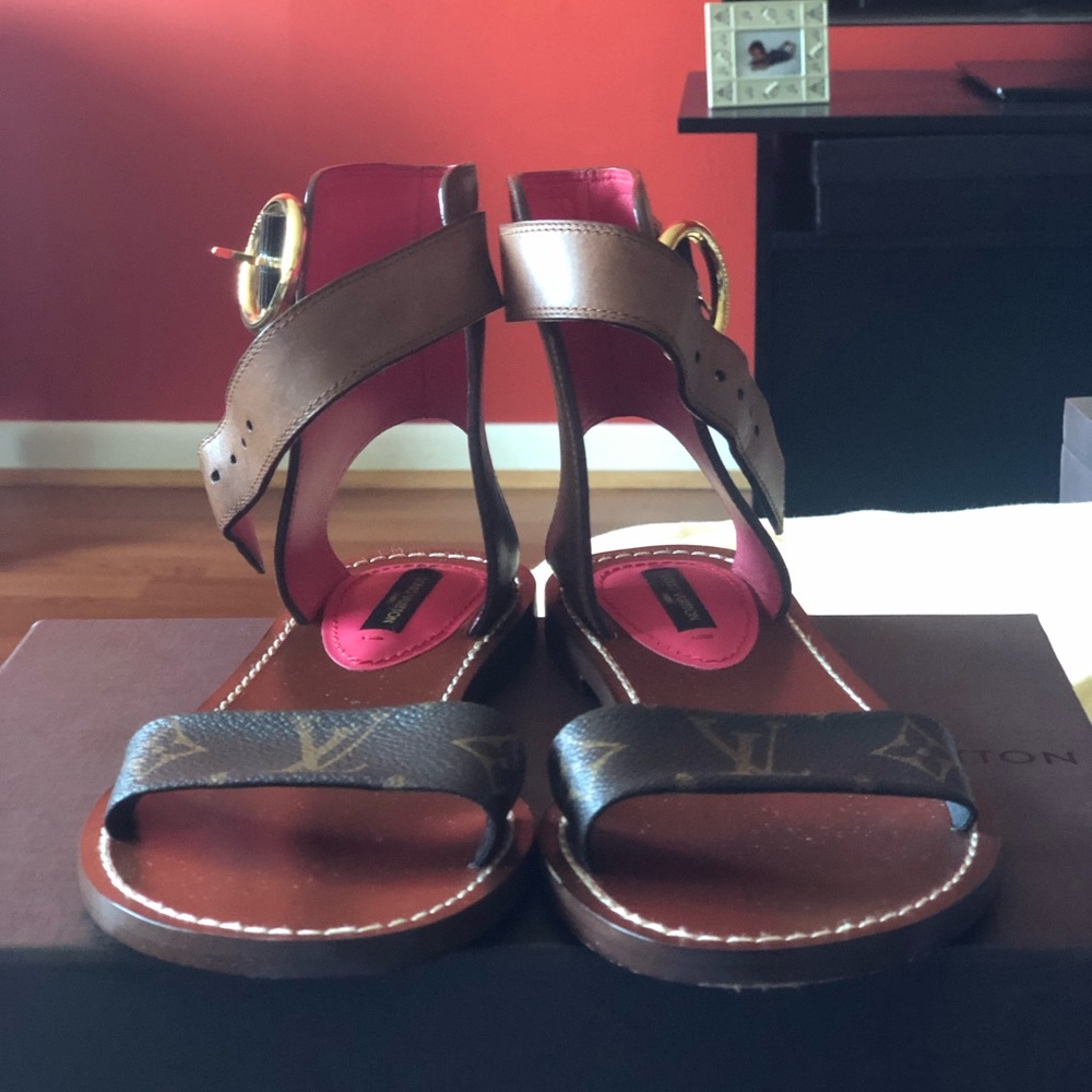 Louis Vuitton Sandals
